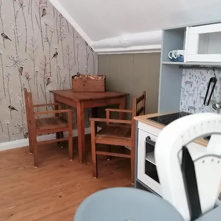 Apartment Haus Sandstein Glück Biedermann
