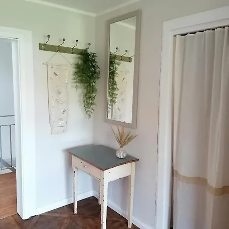 Apartment Haus Sandstein Glück Biedermann