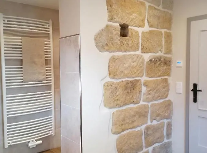 Apartment Haus Sandstein Glück Biedermann *