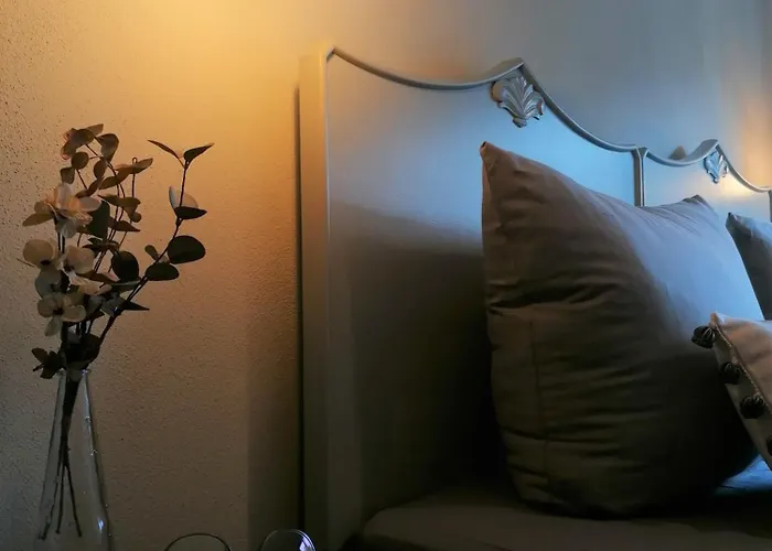 Haus Sandstein Glück Biedermann *